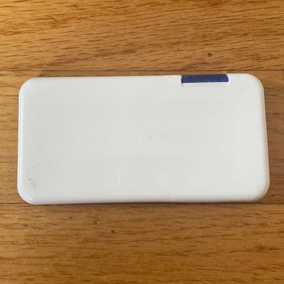 Small Container - Picture 2 of 6